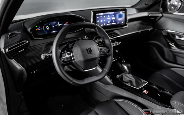 imagem-https://www.socarrao.com.br/sc-vehicle-images-prod/4310879/1791565154282-9ba497becac54fbdb075afe7e81c7609_1791557340928.jpg