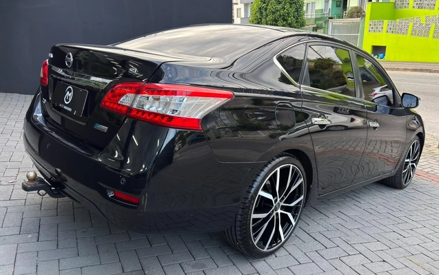 imagem-https://www.socarrao.com.br/sc-vehicle-images-prod/4310957/1791483065573-197b39d8-8dad-da0d-e5d2-3a242eccd25d.jpg