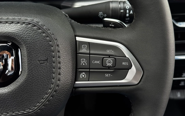 imagem-https://www.socarrao.com.br/sc-vehicle-images-prod/4310959/1791483083566-9_031017.jpg