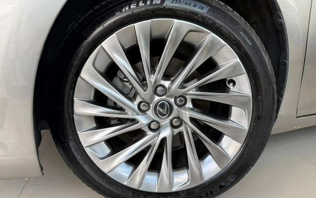 imagem-https://www.socarrao.com.br/sc-vehicle-images-prod/4311001/1791483258516-19_031412.jpg