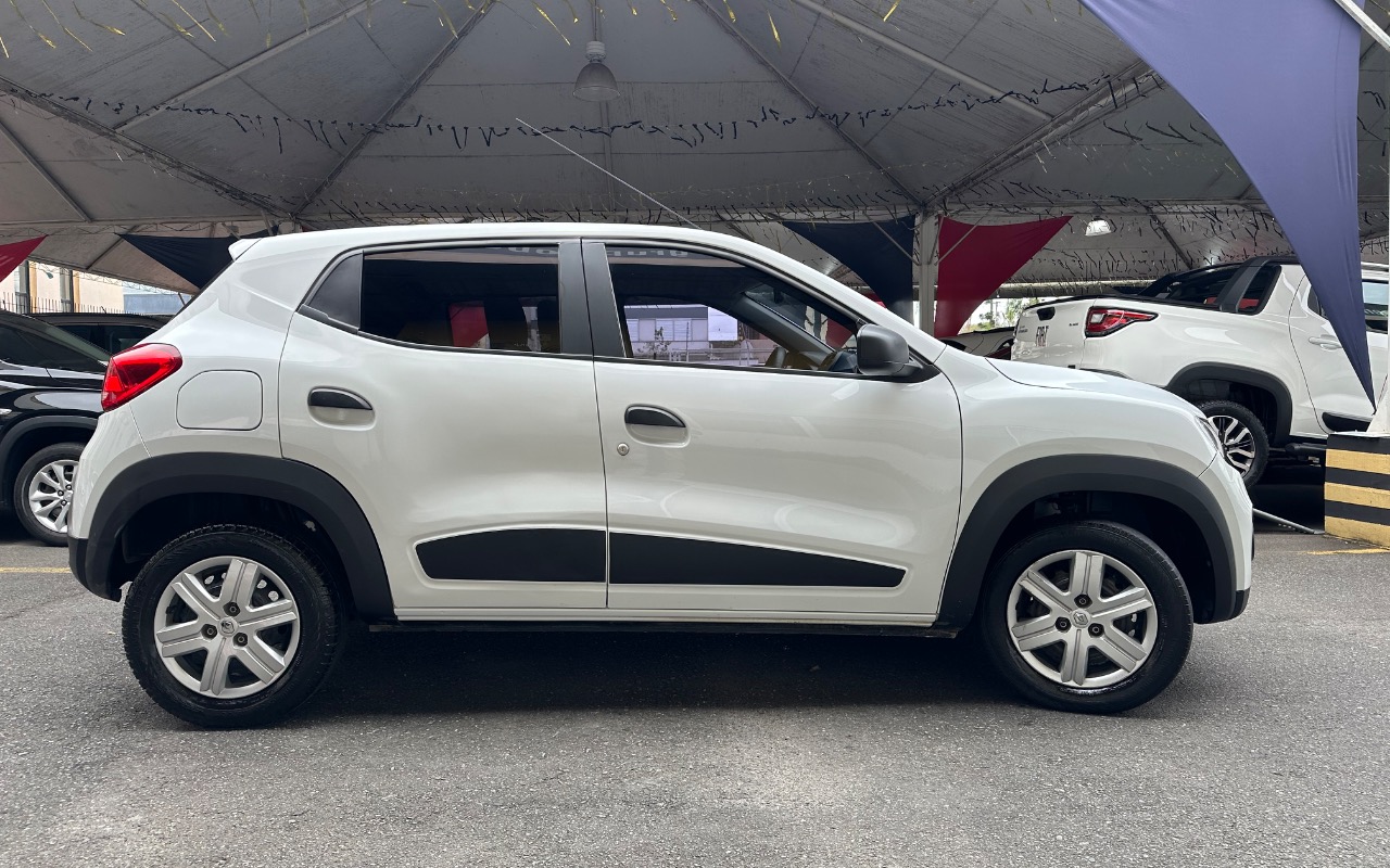 imagem-https://www.socarrao.com.br/sc-vehicle-images-prod/4311006/1791483304668-SU1HXzA4NTQuanBlZw.jpeg
