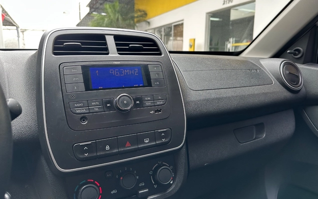 imagem-https://www.socarrao.com.br/sc-vehicle-images-prod/4311006/1791483305676-SU1HXzA4NjMuanBlZw.jpeg