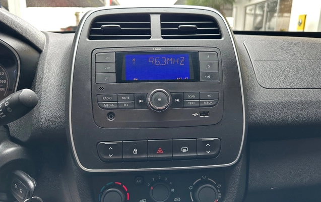 imagem-https://www.socarrao.com.br/sc-vehicle-images-prod/4311006/1791483305769-SU1HXzA4NjQuanBlZw.jpeg