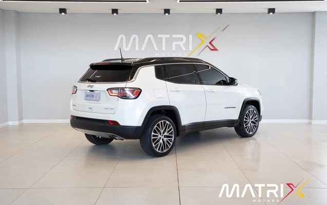 imagem-https://www.socarrao.com.br/sc-vehicle-images-prod/4311037/1791483640018-003_592545-34996f081343a3fd2680b36b7de144b8.jpg