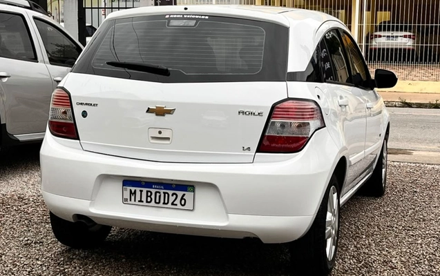 imagem-https://www.socarrao.com.br/sc-vehicle-images-prod/4311043/1791483695799-V2hhdHNBcHAgSW1hZ2UgMjAyNi0xMC0wOCBhdCAxMy4yMy4yMSAoMSkuanBlZw.jpeg