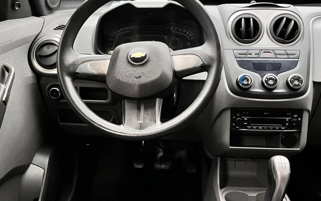 imagem-https://www.socarrao.com.br/sc-vehicle-images-prod/4311043/1791483696718-V2hhdHNBcHAgSW1hZ2UgMjAyNi0xMC0wOCBhdCAxMy4yMy4yMy5qcGVn.jpeg