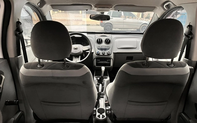imagem-https://www.socarrao.com.br/sc-vehicle-images-prod/4311043/1791483696917-V2hhdHNBcHAgSW1hZ2UgMjAyNi0xMC0wOCBhdCAxMy4yMy4yMiAoMikuanBlZw.jpeg