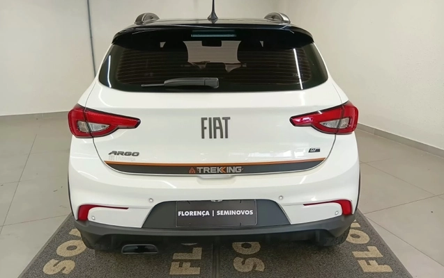 imagem-https://www.socarrao.com.br/sc-vehicle-images-prod/4311077/1791549906993-upKt8emC2gWInlr5uWHgwcjhiS9qd1ys.jpg
