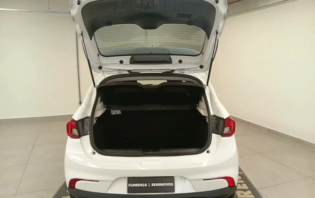 imagem-https://www.socarrao.com.br/sc-vehicle-images-prod/4311078/1791550007484-Q5E05gjVHezbcjg5ILCelDSGXkZir930.jpg