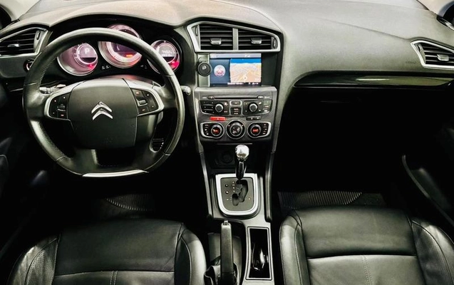 imagem-https://www.socarrao.com.br/sc-vehicle-images-prod/4311204/1791484249566-8484535_0_B_5550a88307.jpeg