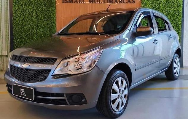 imagem-https://www.socarrao.com.br/sc-vehicle-images-prod/4311343/1791644223633-8534842_18_B_540e7b7491.jpeg