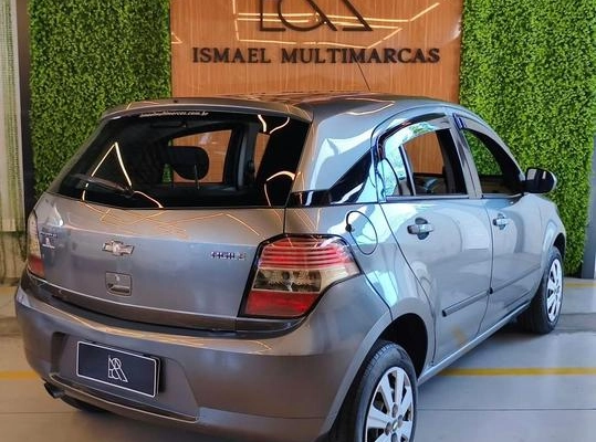 imagem-https://www.socarrao.com.br/sc-vehicle-images-prod/4311343/1791644223637-8534842_12_B_2b9ee9923d.jpeg