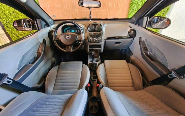 imagem-https://www.socarrao.com.br/sc-vehicle-images-prod/4311343/1791644223649-8534842_4_B_a70a2bd371.jpeg