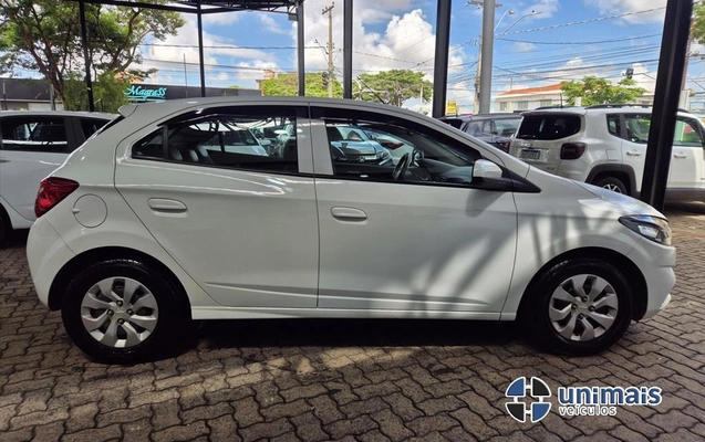 imagem-https://www.socarrao.com.br/sc-vehicle-images-prod/4311477/1791485057646-df6e6cd4-bc6a-41c4-bc12-26b72f19f5bb20261008101917.jpeg