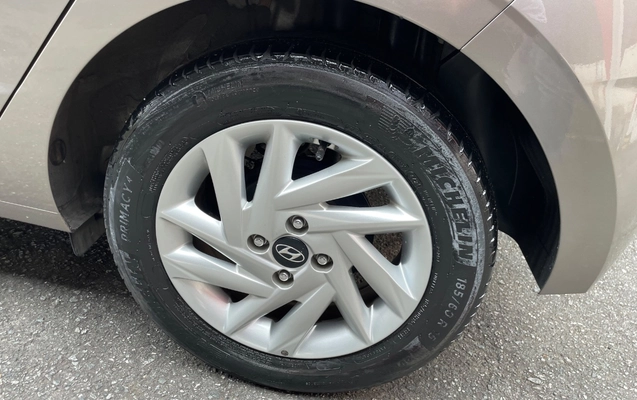 imagem-https://www.socarrao.com.br/sc-vehicle-images-prod/4311480/1791485083085-MjcwOGUxYTQtOGVlMC00MGU5LThiMDQtOTI4MzdmNjI5ODA5LmpwZWc.jpeg
