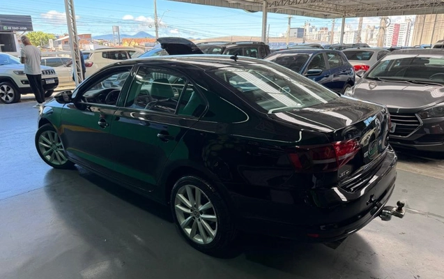 imagem-https://www.socarrao.com.br/sc-vehicle-images-prod/4311577/1791485496528-gb-f2c6ad7.jpeg