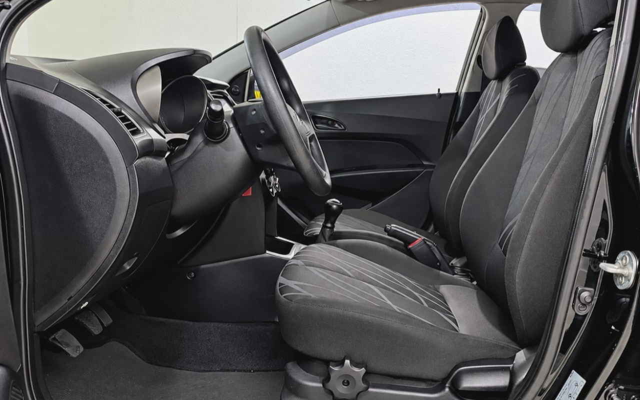 imagem-https://www.socarrao.com.br/sc-vehicle-images-prod/4311590/1791485542958-NS5qZmlm.jfif