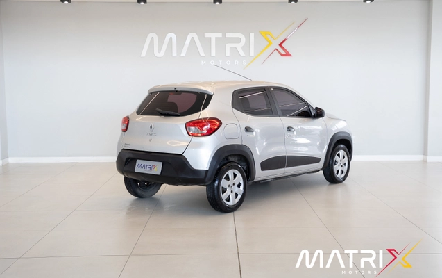 imagem-https://www.socarrao.com.br/sc-vehicle-images-prod/4311882/1791486665289-003_593001-640e22e2f4484efde865eca5678119c5.jpg