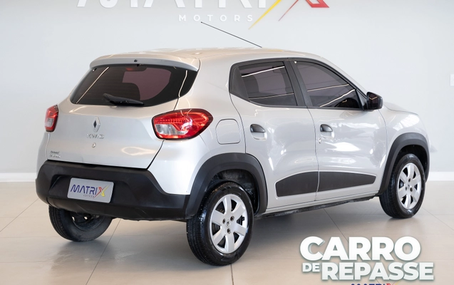 imagem-https://www.socarrao.com.br/sc-vehicle-images-prod/4311882/1791486665321-003_593001-e11e8ca66d05f1c3e68494ee375cd1ef.jpg