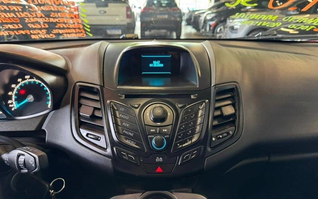 imagem-https://www.socarrao.com.br/sc-vehicle-images-prod/4312002/1791486955044-8546781_12_B_85c13d483f.jpeg