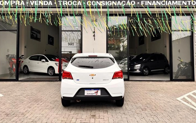 imagem-https://www.socarrao.com.br/sc-vehicle-images-prod/4312031/1791487065737-8225749_9_B_6b2650bc4b.jpeg
