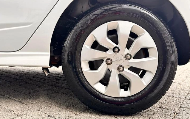 imagem-https://www.socarrao.com.br/sc-vehicle-images-prod/4312031/1791487065748-8225749_14_B_4d9dc40f4c.jpeg
