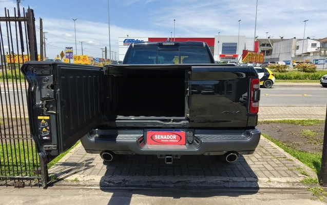 imagem-https://www.socarrao.com.br/sc-vehicle-images-prod/4312035/1792001783724-JzJcCr50ed3WmxYOLeXyXPjeaxPgtWYN.jpg