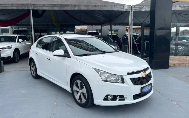 imagem-https://www.socarrao.com.br/sc-vehicle-images-prod/4312116/1791487588927-f838e72074c343e5878ef0c6331643c9_1791487542153.jpg