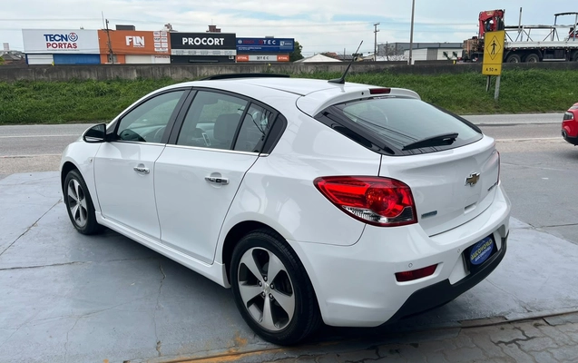 imagem-https://www.socarrao.com.br/sc-vehicle-images-prod/4312116/1791487588930-1a1239ff85ea46ffab204b027984b5d5_1791487542173.jpg