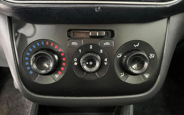 imagem-https://www.socarrao.com.br/sc-vehicle-images-prod/4312122/1791487622897-8520368_11_B_9379bfe205.jpeg