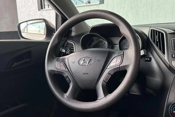 imagem-https://www.socarrao.com.br/sc-vehicle-images-prod/4312139/1791487866417-8556776_13_B_8851762cb9.jpeg