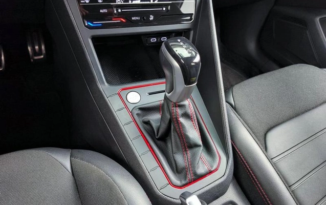imagem-https://www.socarrao.com.br/sc-vehicle-images-prod/4312172/1791488238367-8553270_15_B_71e1e91fc7.jpeg