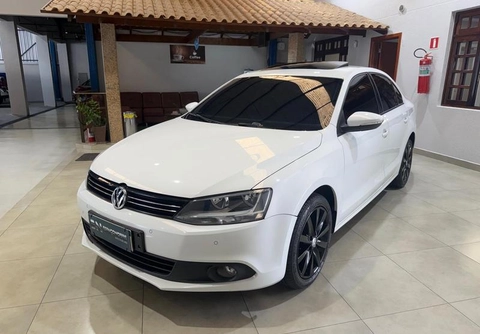 Volkswagen Jetta 2014 Branco — foto 1 de 3