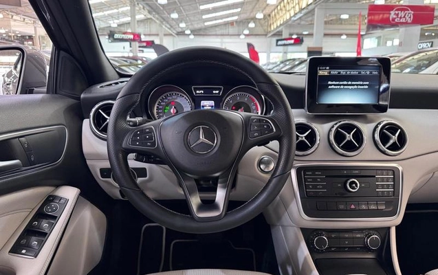 imagem-https://www.socarrao.com.br/sc-vehicle-images-prod/4312269/1791569361145-8547808_8_B_16afe22252.jpeg