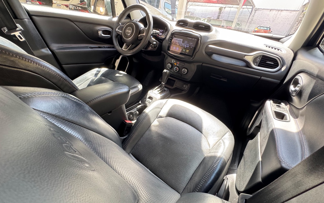 imagem-https://www.socarrao.com.br/sc-vehicle-images-prod/4312273/1791488729622-OTYxNGE4MjctNmY5MS00ZDRmLWE3ZjYtNzg2ZjNkMjQ3ZGFkLmpwZWc.jpeg