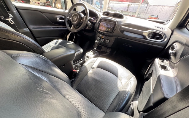 imagem-https://www.socarrao.com.br/sc-vehicle-images-prod/4312273/1791488729622-OTYxNGE4MjctNmY5MS00ZDRmLWE3ZjYtNzg2ZjNkMjQ3ZGFkLmpwZWc.jpeg