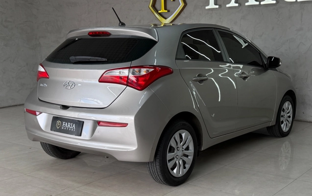 imagem-https://www.socarrao.com.br/sc-vehicle-images-prod/4312288/1791982745278-f41680a6-32d1-4cac-8d40-2bfb86328b31.jpg