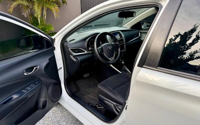 imagem-https://www.socarrao.com.br/sc-vehicle-images-prod/4312295/1791488997008-8501240_8_B_8efa60c982.jpeg
