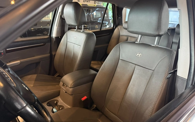 imagem-https://www.socarrao.com.br/sc-vehicle-images-prod/4312376/1791489368557-685ca225-b946-4ded-a887-41ba354e2cab.jpg