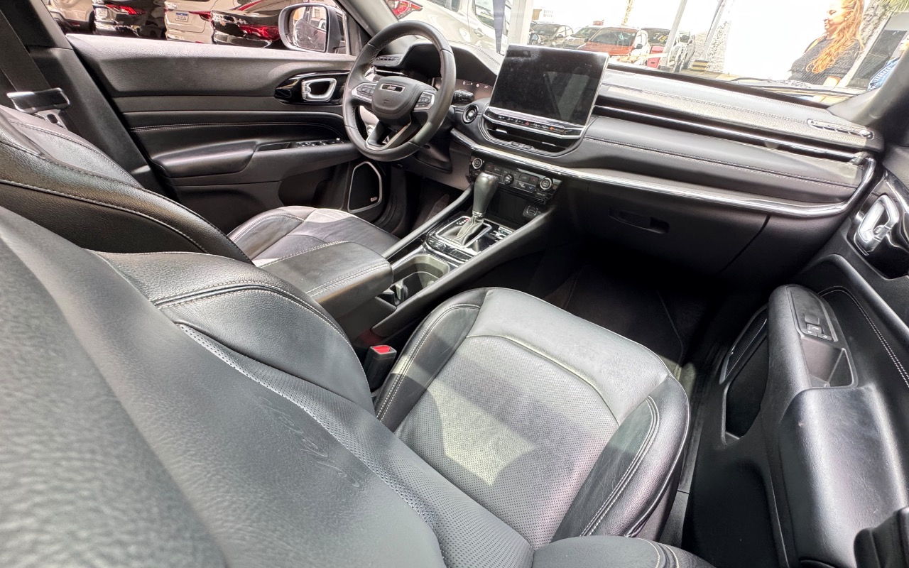 imagem-https://www.socarrao.com.br/sc-vehicle-images-prod/4312378/1791489382922-NjA3MjgyZjAtNTMzZC00OWViLWFkMzYtNGFiZmRiNDM3YmY2LmpwZWc.jpeg