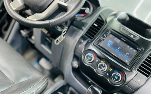 imagem-https://www.socarrao.com.br/sc-vehicle-images-prod/4312413/1791489656812-003_e2612cec0b7f9556c46c8b4d36eb84ad.jpg