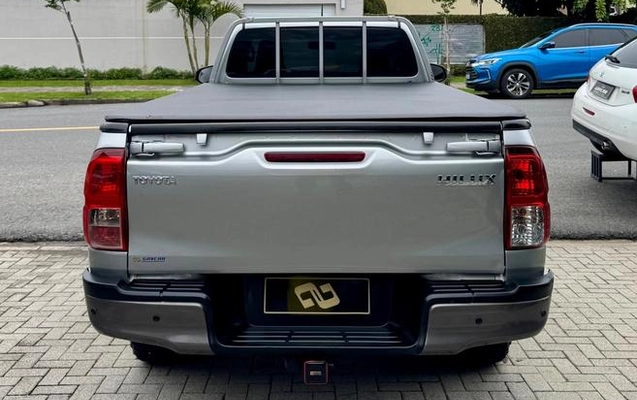 imagem-https://www.socarrao.com.br/sc-vehicle-images-prod/4312417/1791980985907-8556964_5_B_55e90affcd.jpeg