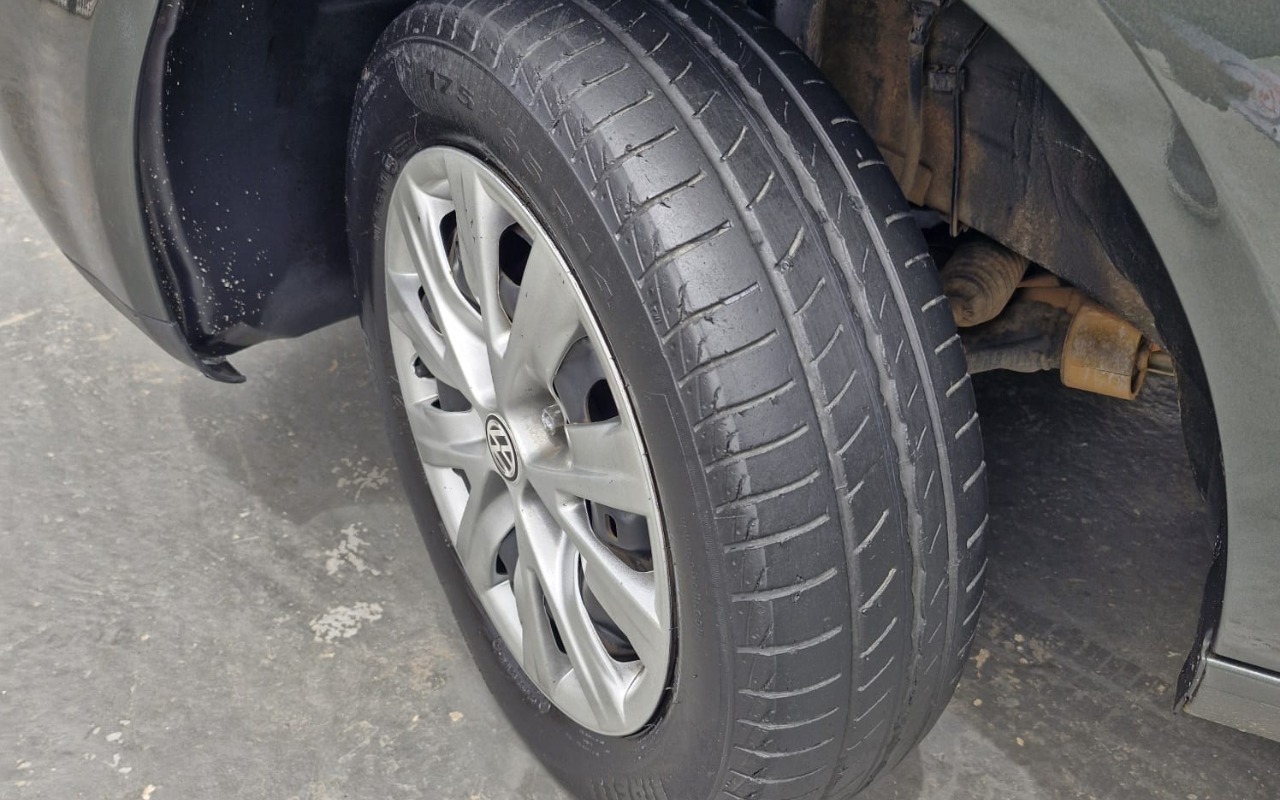 imagem-https://www.socarrao.com.br/sc-vehicle-images-prod/4312422/1791489915733-MjAuanBlZw.jpeg