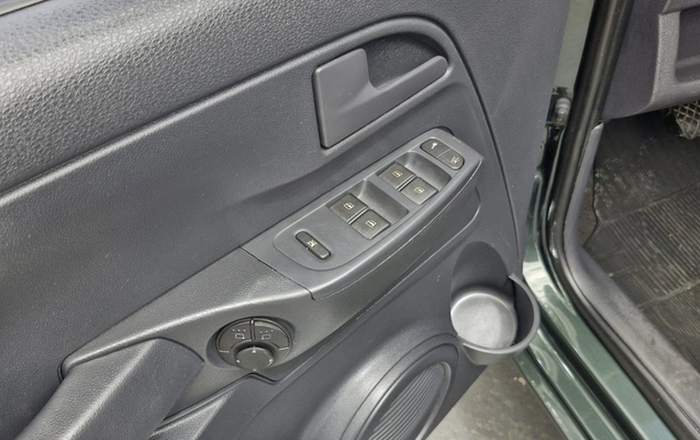 imagem-https://www.socarrao.com.br/sc-vehicle-images-prod/4312422/1791489916194-MjUuanBlZw.jpeg