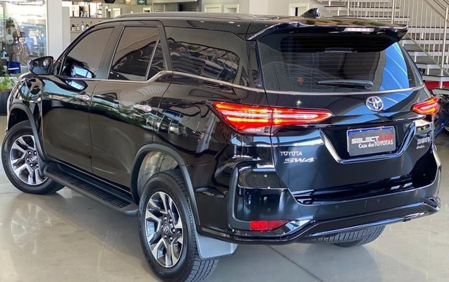 imagem-https://www.socarrao.com.br/sc-vehicle-images-prod/4312491/1791490431796-8557028_16_B_a850bcfaf0.jpeg