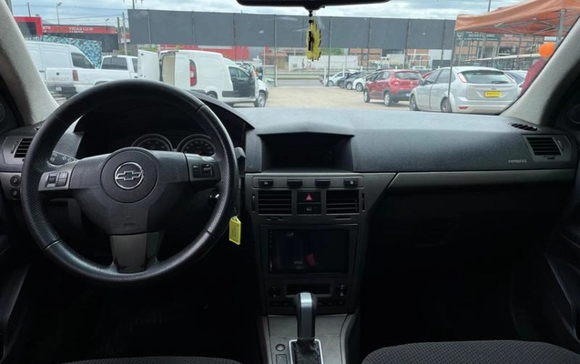 imagem-https://www.socarrao.com.br/sc-vehicle-images-prod/4312495/1791490320496-8529783_5_B_401944599f.jpeg