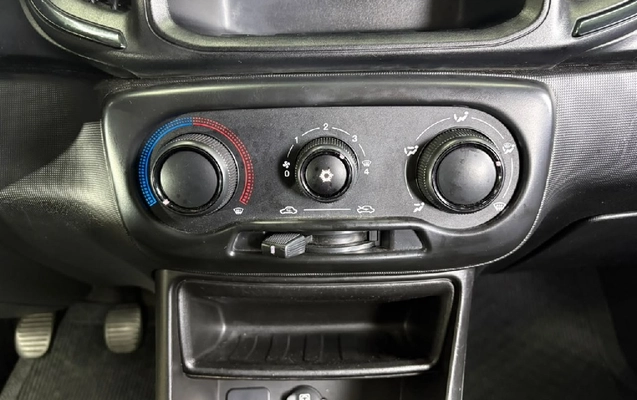 imagem-https://www.socarrao.com.br/sc-vehicle-images-prod/4312521/1791490457919-1c335823-7b56-767b-b297-a344125d45a2-whatsappimage2026-10-07at1743071jpeg.jpg