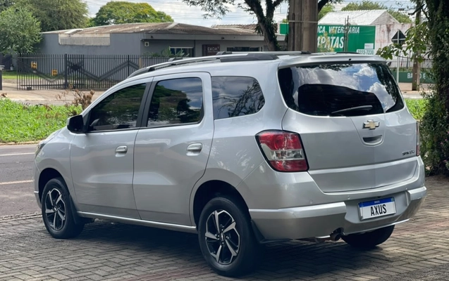 imagem-https://www.socarrao.com.br/sc-vehicle-images-prod/4312564/1791490666259-3_030018.jpg