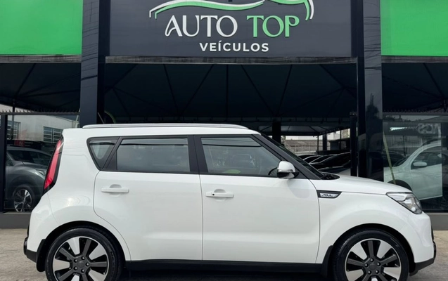 imagem-https://www.socarrao.com.br/sc-vehicle-images-prod/4312566/1791491146748-gb-4fa590e.jpg