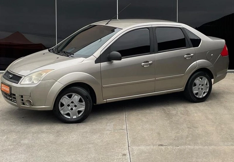 Ford Fiesta 2008 Prata — foto 1 de 3
